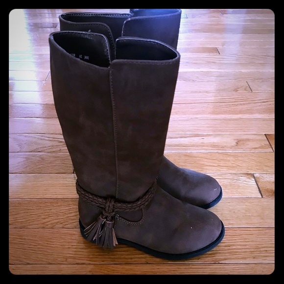 riding boots with tassels